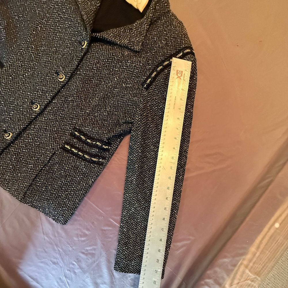 St John Couture Black/Gold Women's Tweed Button Jacket Blazer Size Medium $895 - Picture 9 of 11